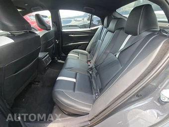 2025 Toyota Camry SE - miniatura 13