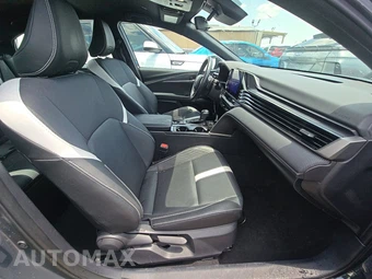 2025 Toyota Camry SE - miniatura 8