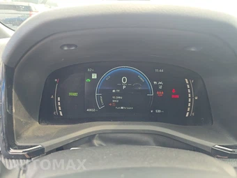 2025 Toyota Camry SE - miniatura 12
