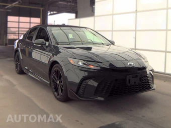 2025 Toyota Camry SE - miniatura 3