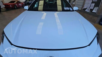 2025 Toyota Camry SE - miniatura 19