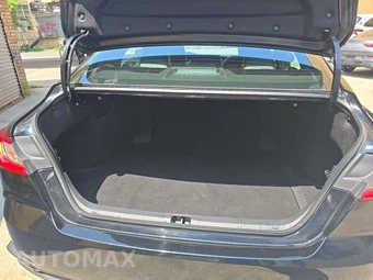 2025 Toyota Camry SE - miniatura 14