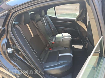 2025 Toyota Camry SE - miniatura 16