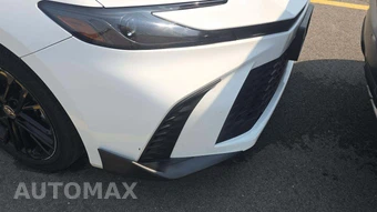 2025 Toyota Camry SE - miniatura 19