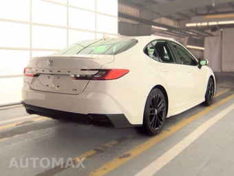 2025 Toyota Camry SE - miniatura 4