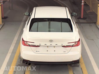2025 Toyota Camry SE - miniatura 5