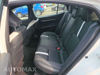 2025 Toyota Camry SE - miniatura 13