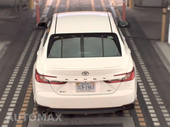 2025 Toyota Camry SE - miniatura 5