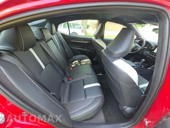 2025 Toyota Camry SE - miniatura 16