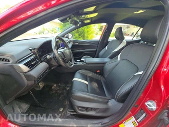 2025 Toyota Camry SE - miniatura 6