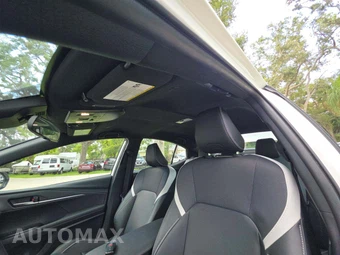 2025 Toyota Camry SE - miniatura 11