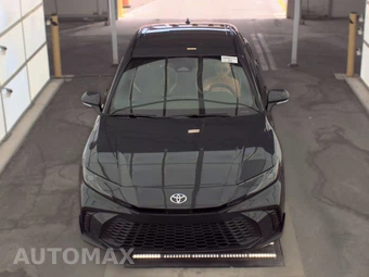 2025 Toyota Camry SE – miniatura 2