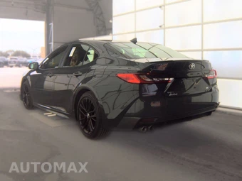 2025 Toyota Camry SE – miniatura 6