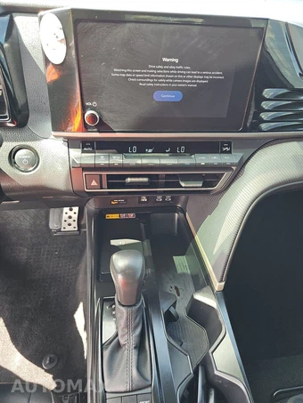 2025 Toyota Camry SE - miniatura 11