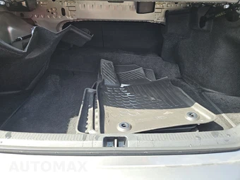2025 Toyota Camry SE - miniatura 16