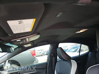 2025 Toyota Camry SE - miniatura 17