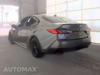 2025 Toyota Camry SE - miniatura 6