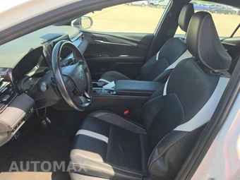 2025 Toyota Camry SE - miniatura 13