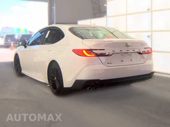 2025 Toyota Camry SE - miniatura 8