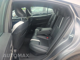 2025 Toyota Camry SE - miniatura 13