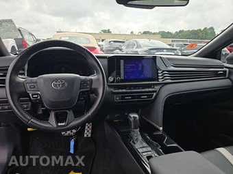 2025 Toyota Camry SE - miniatura 17