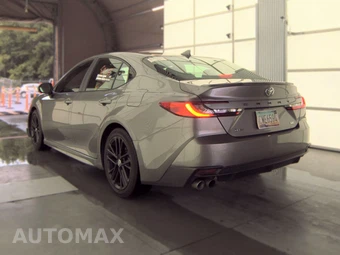 2025 Toyota Camry SE - miniatura 8