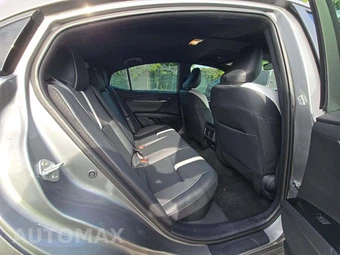 2025 Toyota Camry SE – miniatura 13