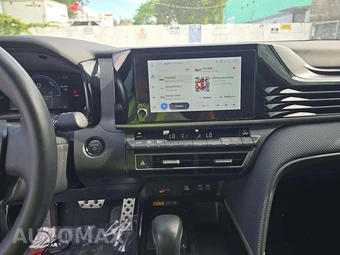 2025 Toyota Camry SE – miniatura 7