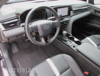 2025 Toyota Camry SE - miniatura 10