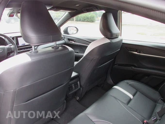 2025 Toyota Camry SE - miniatura 13
