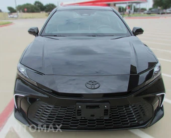 2025 Toyota Camry SE - miniatura 8