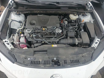 2025 Toyota Camry SE - miniatura 15