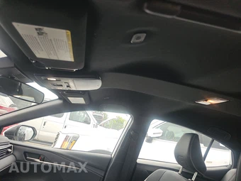 2025 Toyota Camry SE - miniatura 17