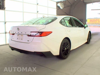 2025 Toyota Camry SE - miniatura 4