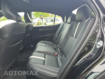 2025 Toyota Camry SE – miniatura 13