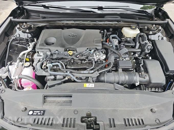 2025 Toyota Camry SE – miniatura 15
