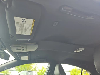 2025 Toyota Camry SE – miniatura 19