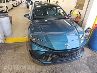 2025 Toyota Camry SE - miniatura 2