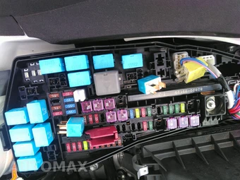 2025 Toyota Camry SE - miniatura 19