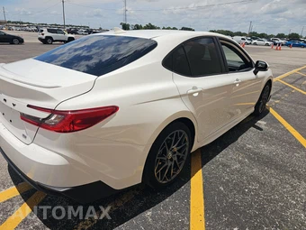 2025 Toyota Camry SE - miniatura 4
