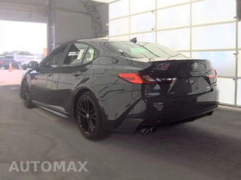 2025 Toyota Camry SE - miniatura 8