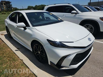 2025 Toyota Camry SE - miniatura 4