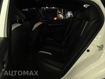 2025 Toyota Camry SE - miniatura 19