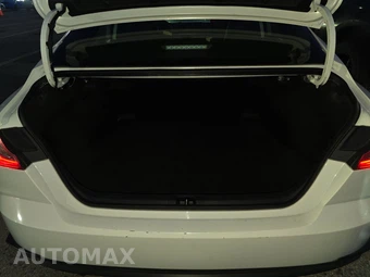 2025 Toyota Camry SE - miniatura 23