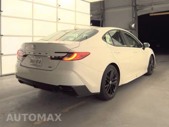 2025 Toyota Camry SE - miniatura 5