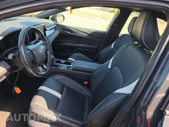 2025 Toyota Camry SE - miniatura 13