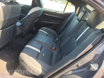 2025 Toyota Camry SE - miniatura 19