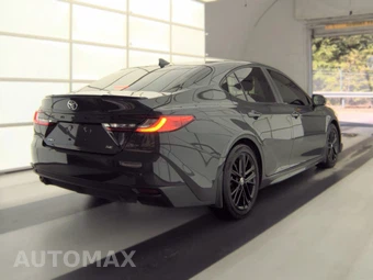 2025 Toyota Camry SE - miniatura 4