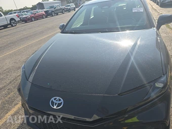 2025 Toyota Camry SE - miniatura 2