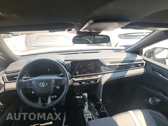 2025 Toyota Camry SE - miniatura 11